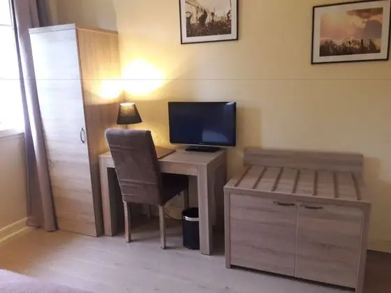 Comfort Tek Büyük Yataklı Oda