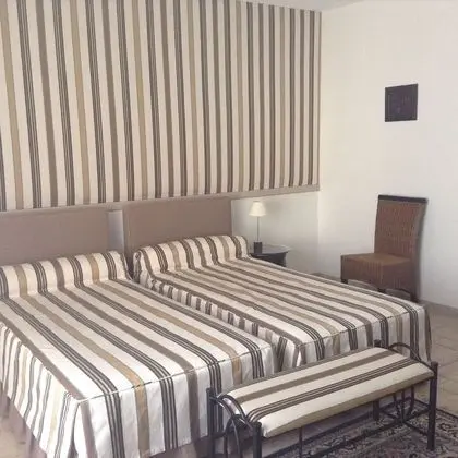 İki Ayrı Yataklı Oda, Engellilere Uygun, Banyolu/Duşlu (Chambre Douve)