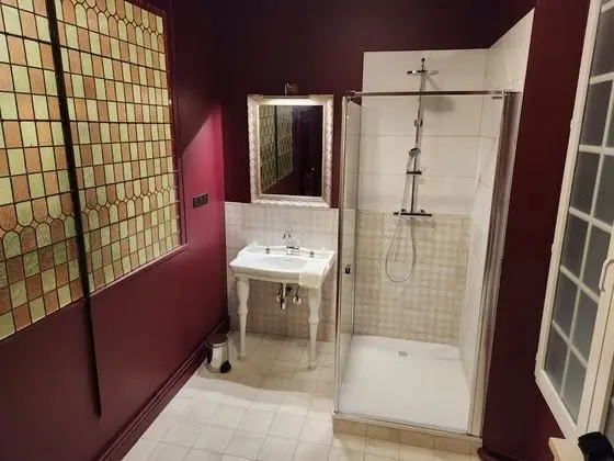 Tek Büyük Yataklı Oda, Banyolu/Duşlu, Bahçe Manzaralı (Chambre Chateau)