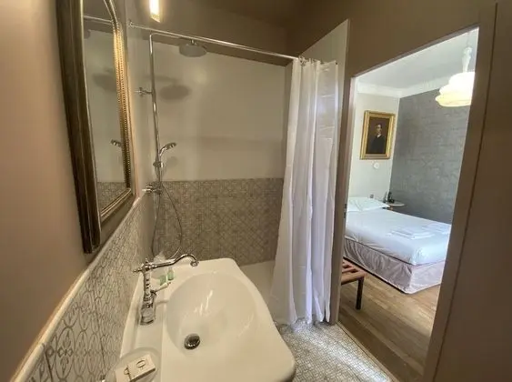 Tek Büyük Yataklı Oda, Banyolu/Duşlu, Bahçe Manzaralı (Chambre Chateau)