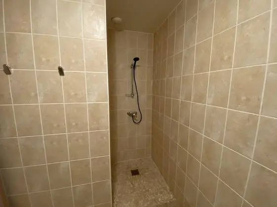 Tek Büyük Yataklı Oda, Banyolu/Duşlu (Chambre Douve)