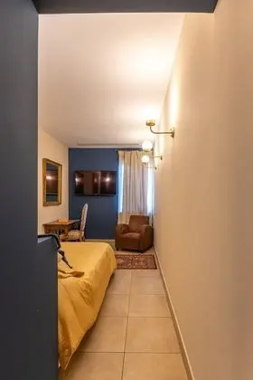 Classic Tek Büyük Yataklı Oda