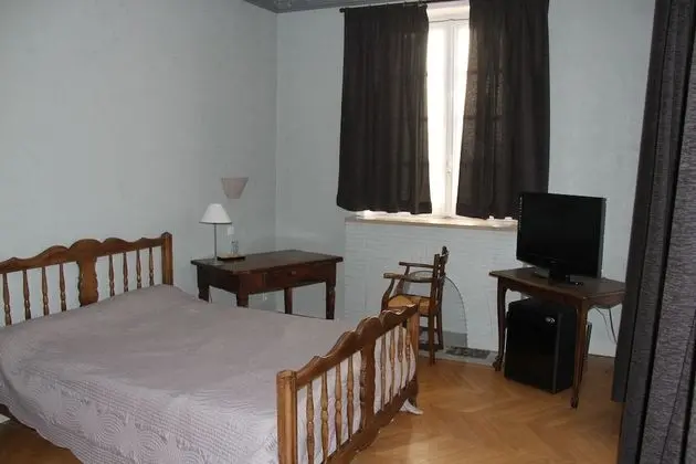 Üç Kişilik Oda
