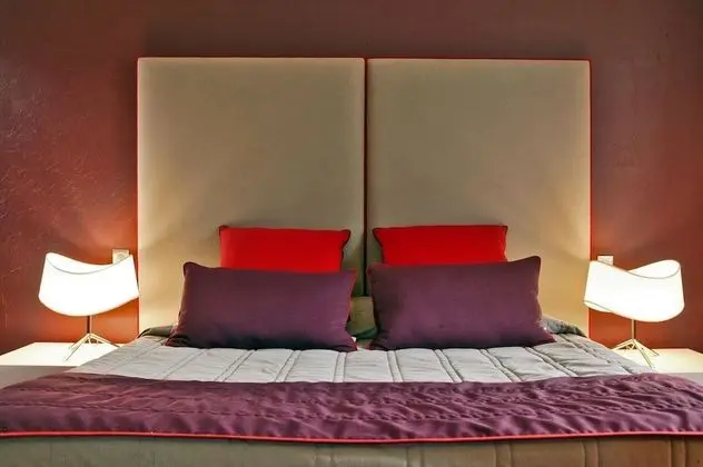 Junior Tek Büyük Yataklı Oda