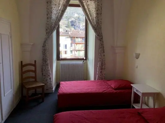 Tek Büyük Yataklı Oda, Sigara İçilmez