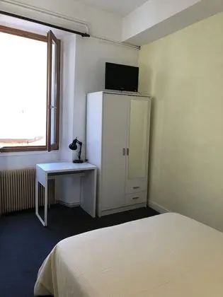 Tek Büyük Yataklı Oda, Sigara İçilmez