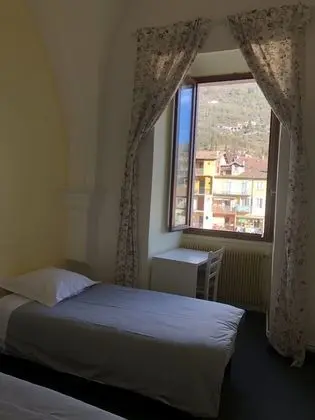 Tek Büyük Yataklı Oda, Sigara İçilmez