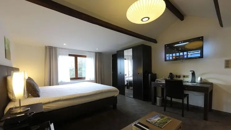 Junior Süit, Vadi Manzaralı