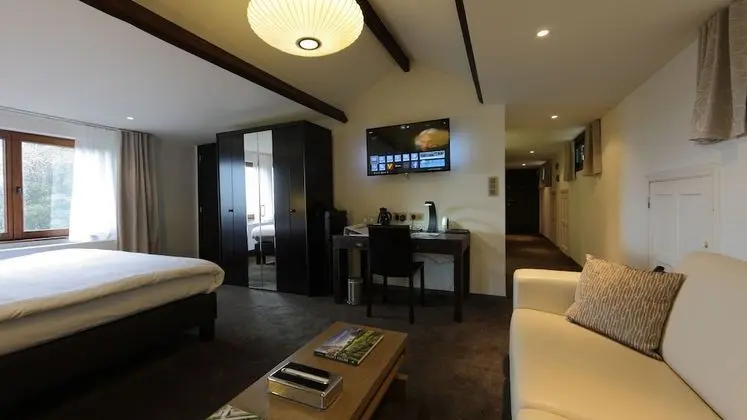 Junior Süit, Vadi Manzaralı