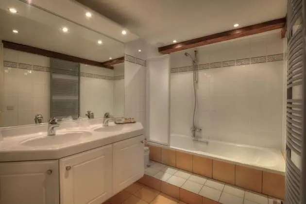 Family Dört Kişilik Oda