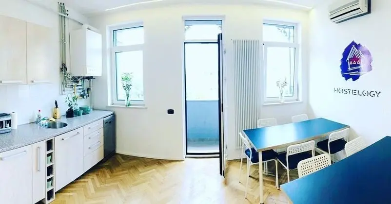Dört Kişilik Oda, Karma Ranzalı Oda, Ortak Banyo (Green)