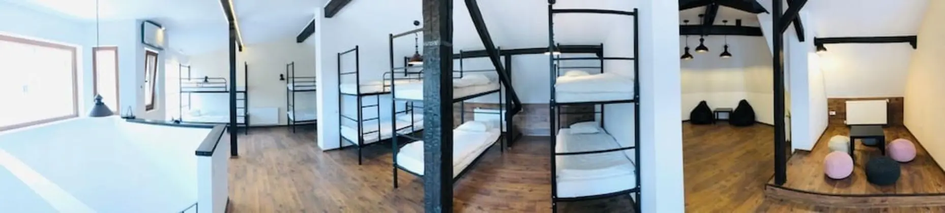 Ortak Ranzalı Oda, Karma Ranzalı Oda (Attic 12 beds)
