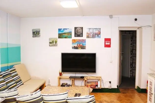 Ortak Ranzalı Oda, Karma Ranzalı Oda (8 Beds)