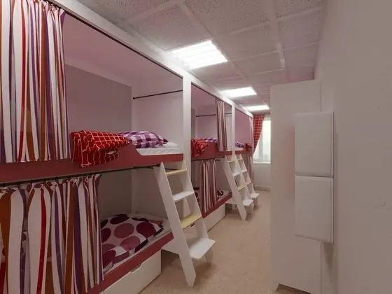 Ortak Ranzalı Oda, Sadece kadınlar için (6 beds)
