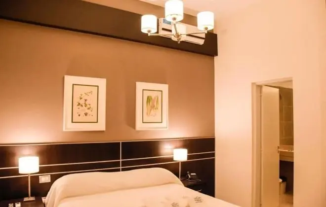 Tek Büyük veya İki Ayrı Yataklı Oda