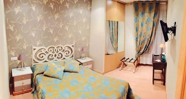 Tek Büyük Yataklı Oda