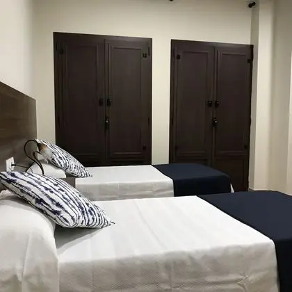 Tek Büyük veya İki Ayrı Yataklı Oda