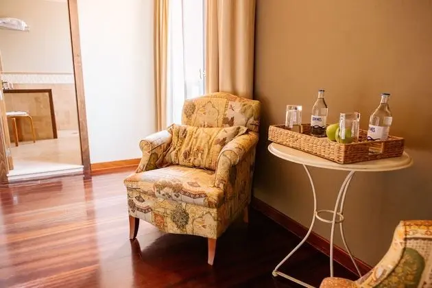 Classic Tek Büyük Yataklı Oda