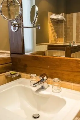 Classic Tek Büyük Yataklı Oda