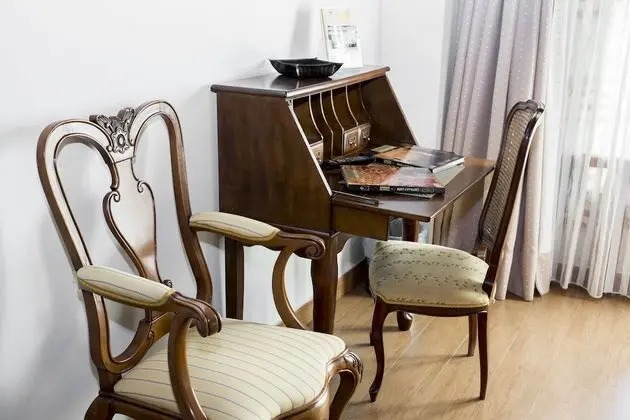 Büyük Yataklı Tek Kişilik Oda