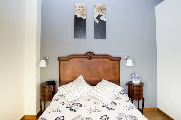 Büyük Yataklı Tek Kişilik Oda