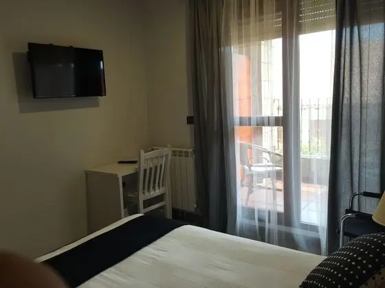 Tek Büyük Yataklı Oda