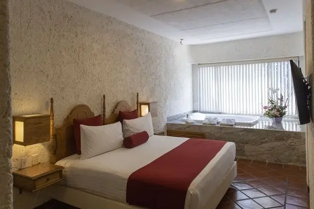 Jacuzzi Terrace Suite