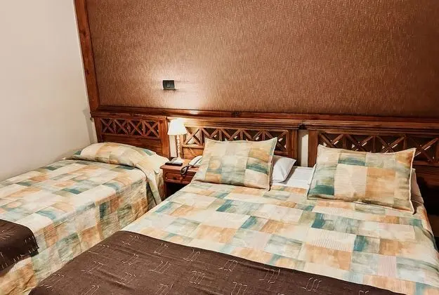 Üç Kişilik Oda, Göl Manzaralı