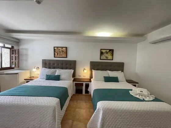 Standard Üç Kişilik Oda, 2 Çift Kişilik Yatak, Havuz Kenarı