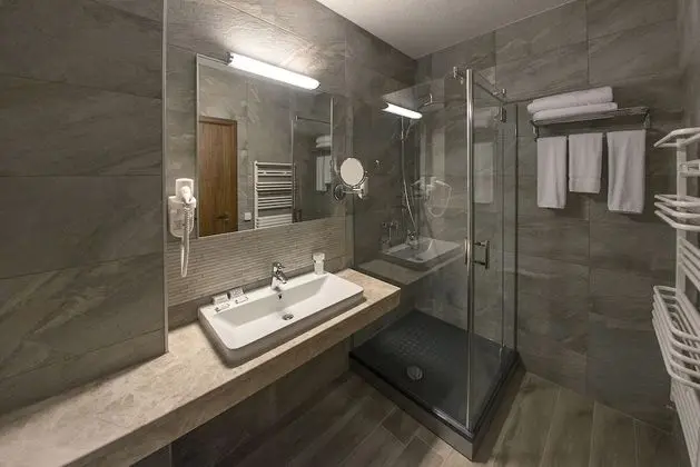 Executive Oda, 1 En Büyük (King) Boy Yatak, Sigara İçilmez, Dağ Manzaralı