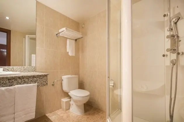 Superior Dört Kişilik Oda (2 adults + 2 children )