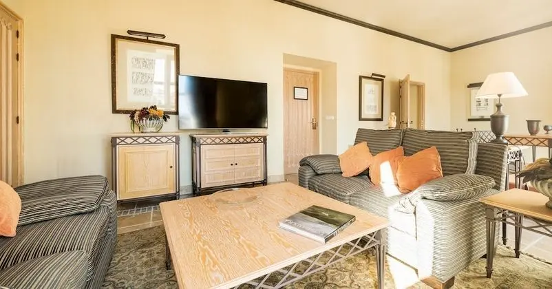 Junior Stüdyo Süit