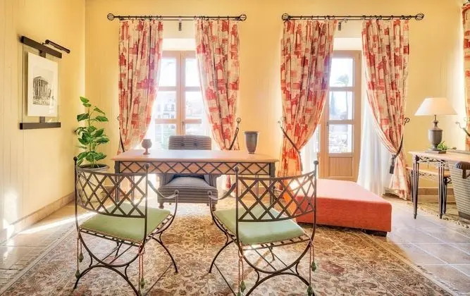 Junior Stüdyo Süit