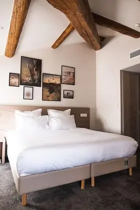 Classic Tek Büyük Yataklı Oda