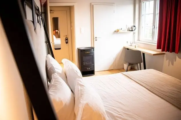 Comfort Tek Büyük Yataklı Oda