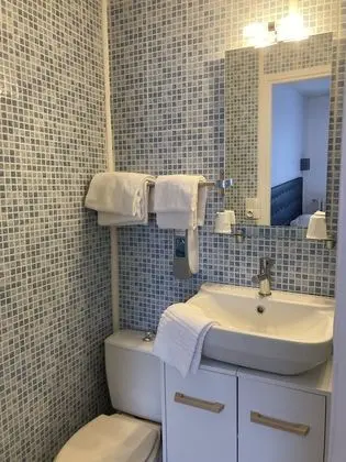 Standard Tek Büyük veya İki Ayrı Yataklı Oda