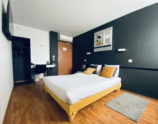Tek Büyük Yataklı Oda, Park Manzaralı