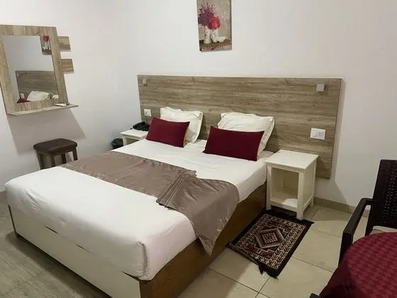 İki Ayrı Yataklı Oda, Bahçe Manzaralı