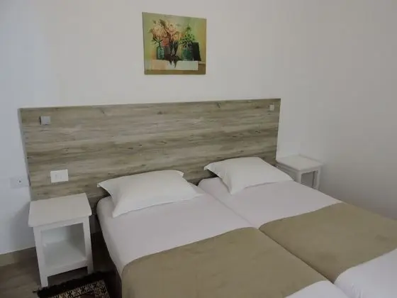 İki Ayrı Yataklı Oda, Bahçe Manzaralı