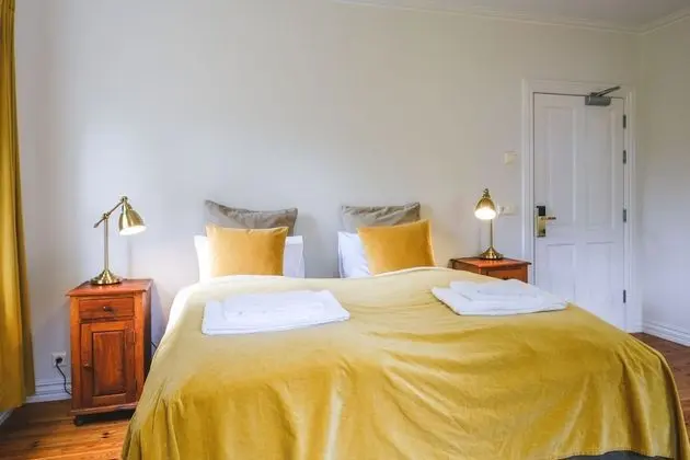 Tek Büyük veya İki Ayrı Yataklı Oda