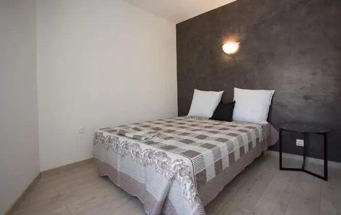Basic Tek Büyük Yataklı Oda