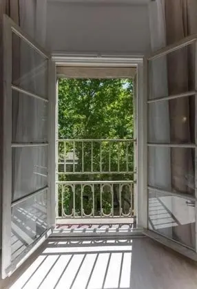 Üç Kişilik Oda