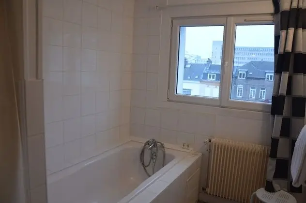 Comfort Tek Büyük Yataklı Oda