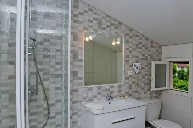 Tek Büyük Yataklı Oda