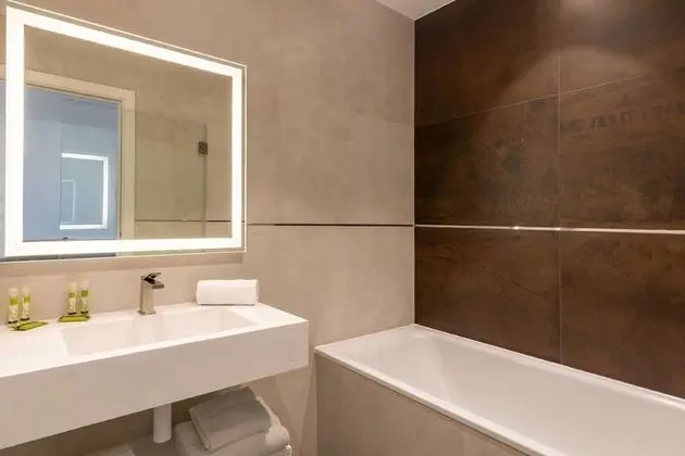 Deluxe Oda, 1 Çift Kişilik Yatak, Sigara İçilmez (Larger Room;with Sofabed)