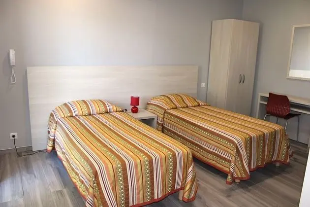 Tek Büyük veya İki Ayrı Yataklı Oda