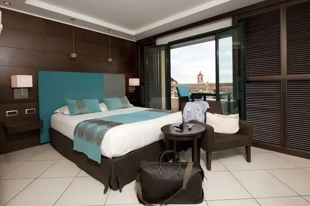 Deluxe Oda, Teras, Bahçe Manzaralı