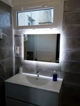 Dört Kişilik Oda, Özel Banyo