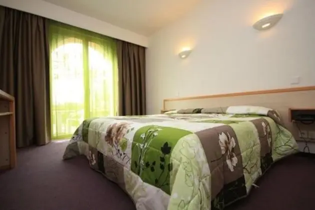 Comfort Tek Büyük Yataklı Oda (Côté Jardin)