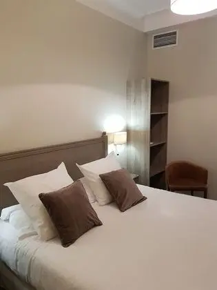 Üç Kişilik Oda